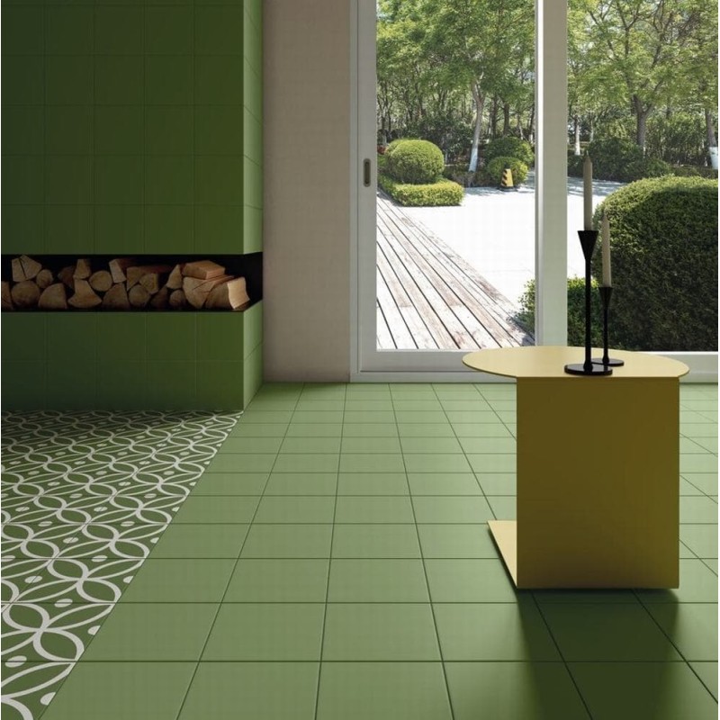 RIVOLI GREEN MATE 20X20
