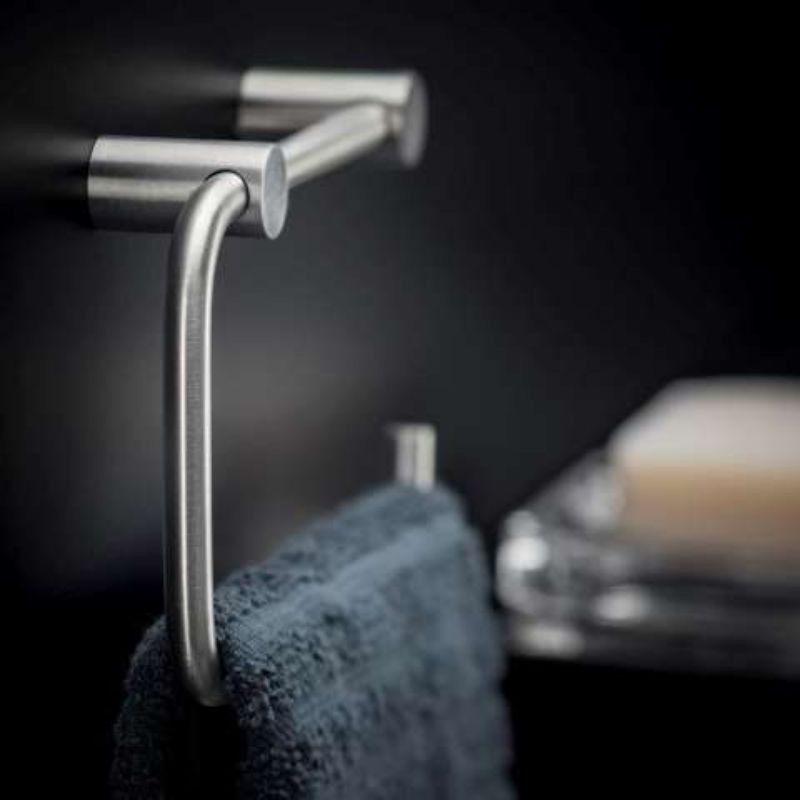 Toallero aro inox mate Logic - Ferrolan