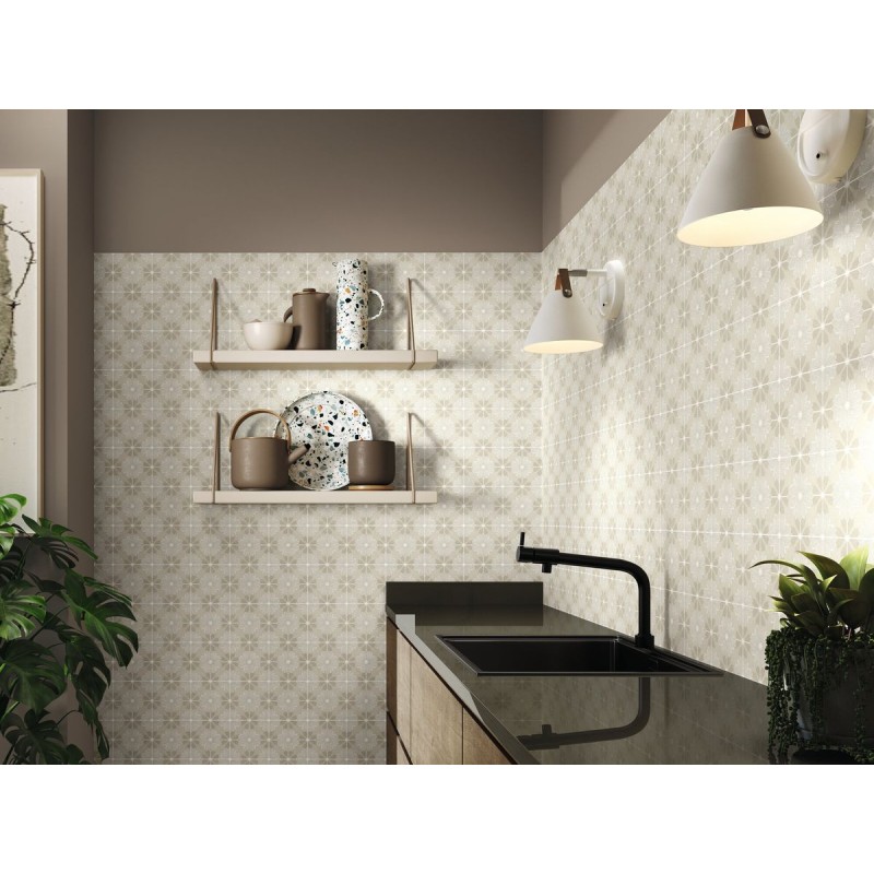 SIENA BEIGE ANTIDESLIZANTE 15X15