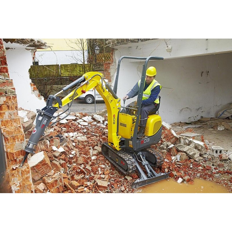 Alquiler Miniexcavadora 1 Tn Con Cazo 25 Cm en Barcelona | Ferrolan