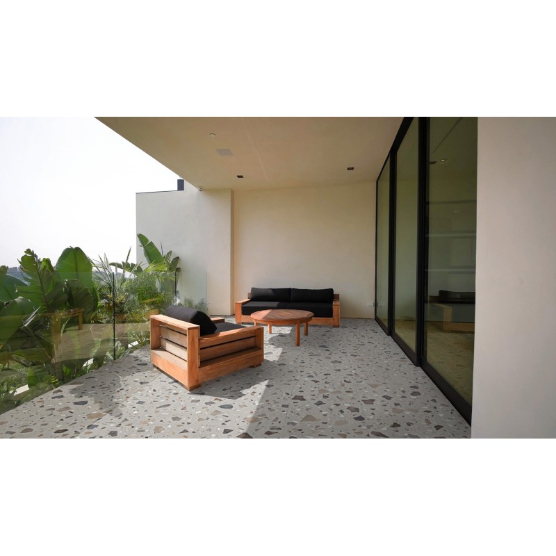 PEBBLE GREY ANTIDESLIZANTE 20MM 50X100 RECTIFICADO