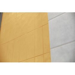 Revestimiento cerámico Chroma de Aleluia Saffron Yellow 8,6x26,2 efecto Monocolor