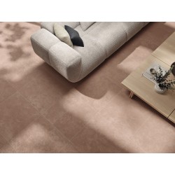 Gres porcelánico Essenza de Argenta en color rojo, acabado mate rectificado, en formato rectangular 60x120 cm