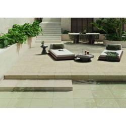 Porcelánico Madison de Keratile en color Sand, acabado antideslizante C3 R11, formato 60x60 cm
