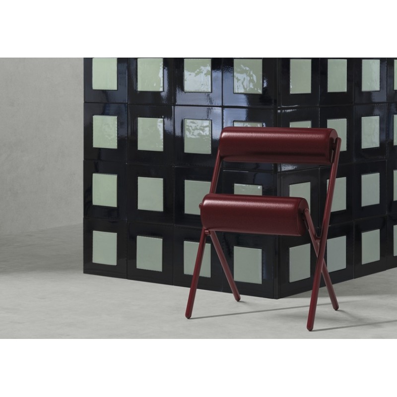 Espacio de la casa con azulejos efecto monocolor en tonos fríos, colección In & out de Harmony