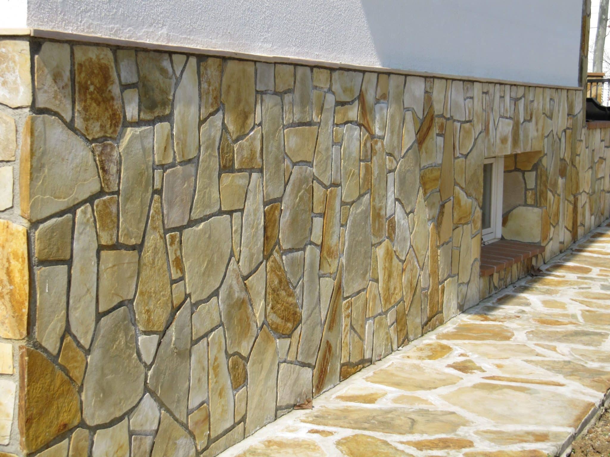 piedra irregular para fachadas