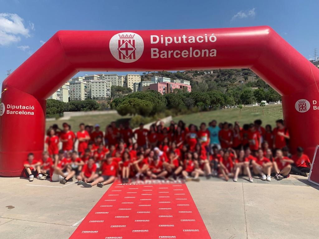 Ferrolan apoya la jornada deportiva en la Escuela Puig Castellar