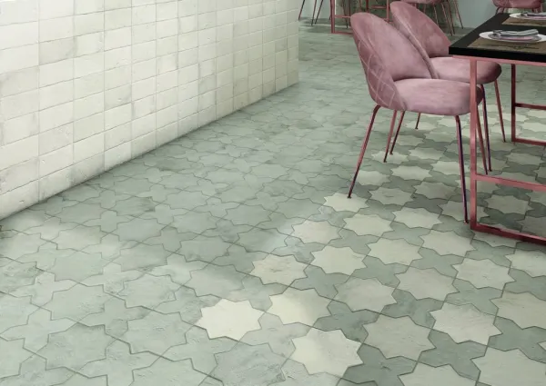 Ambiente con azulejos efecto barro en tonos fríos, colección Malta de Natucer