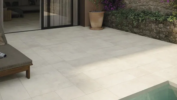 Ambiente con azulejos efecto barro en tonos neutros, colección Manises de Grespania