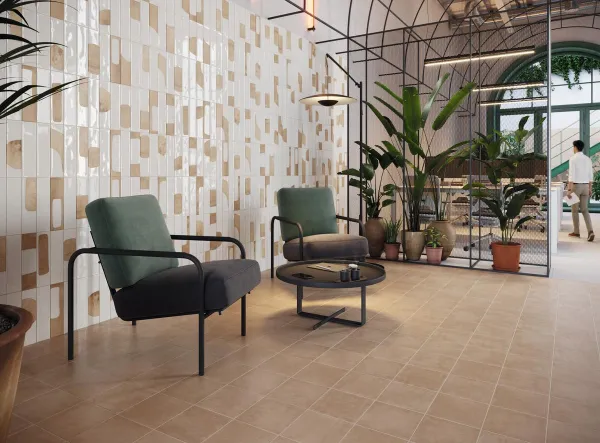 Ambiente con azulejos efecto barro en tonos cálidos, colección Vila de Grespania