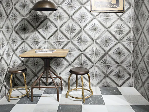 Ambiente con azulejos efecto hidráulico en tonos neutros, colección Fs marrakech de Peronda