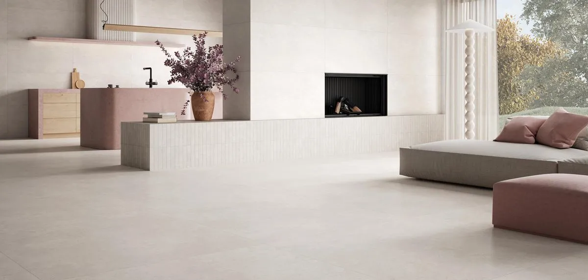 Ambiente con azulejos efecto piedra, colección Irta de Navarti