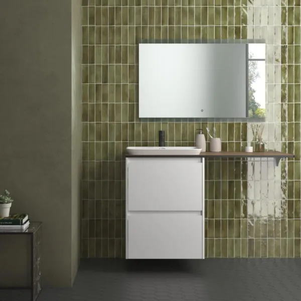 Baño con azulejos efecto barro, colección Coco de Equipe
