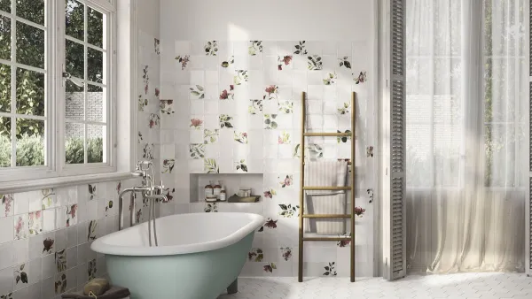Baño con azulejos efecto barro en tonos neutros, colección Sintra de Ape