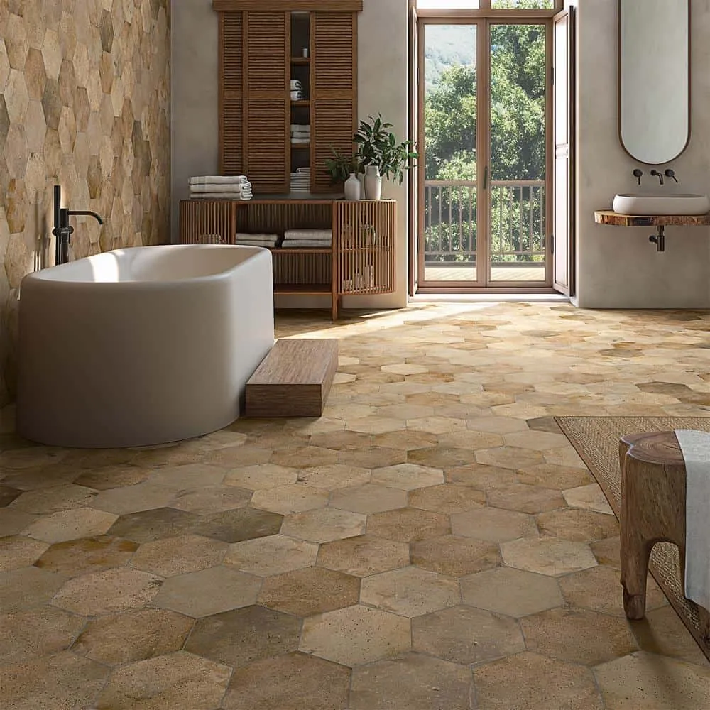 Baño con azulejos efecto barro en tonos cálidos, colección Zero de Vives