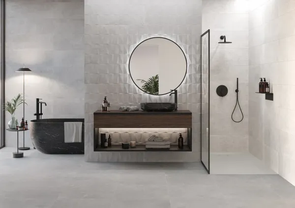 Baño con azulejos efecto cemento en tonos neutros, colección Arduin de Metropol