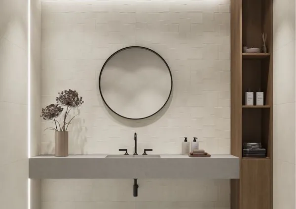 Baño con azulejos efecto cemento en tonos cálidos, colección Chelsea de Argenta