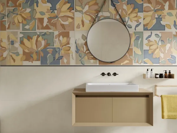 Baño con azulejos efecto cemento en tonos cálidos, colección Chelsea de Argenta