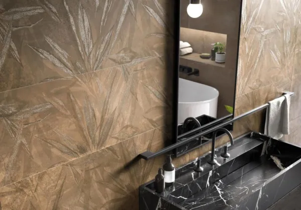 Baño con azulejos efecto cemento en tonos cálidos, colección Chrome de Metropol