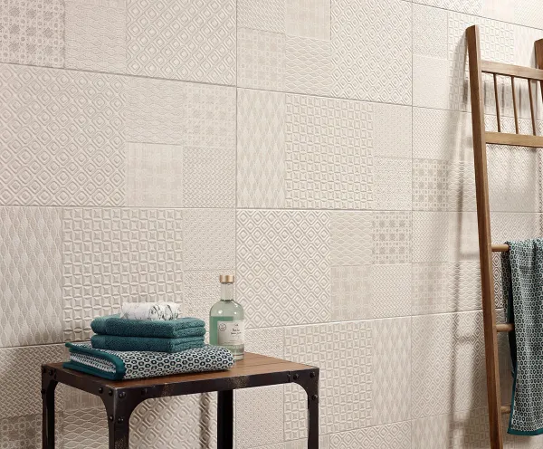 Baño con azulejos efecto cemento, colección Concept de Colorker