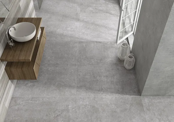 Baño con azulejos efecto cemento en tonos neutros, colección Devon + devon outdoor 20 de TAU ceràmica