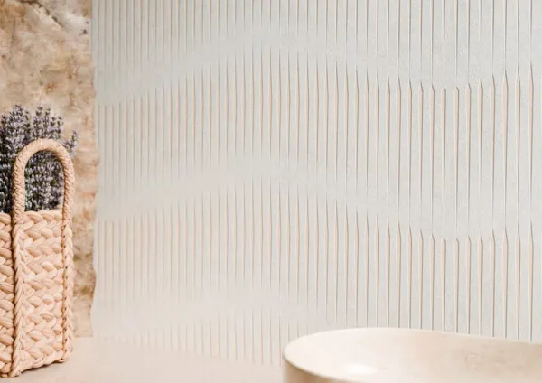 Baño con azulejos efecto cemento en tonos cálidos, colección Ethereal de Ibero Casa Infinita