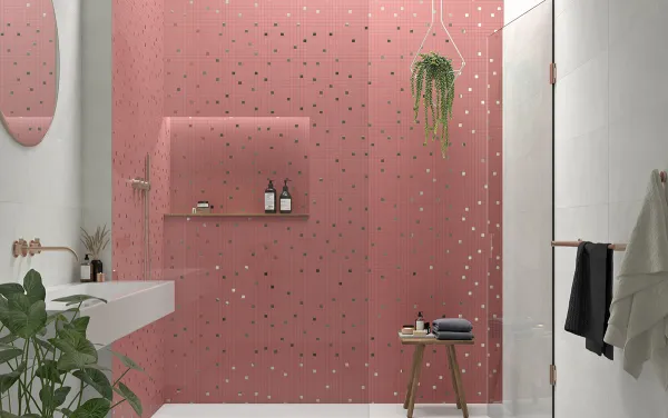 Baño con azulejos efecto cemento en tonos cálidos, colección Impulse de Colorker