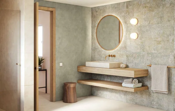 Baño con azulejos efecto cemento en tonos cálidos, colección Q city de Durstone