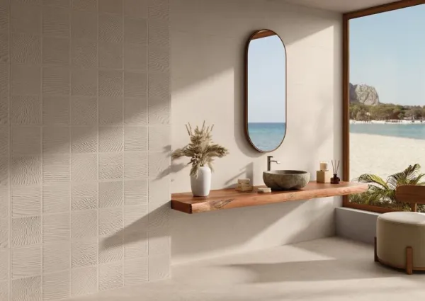 Baño con azulejos efecto cemento en tonos cálidos, colección Santelmo de Argenta