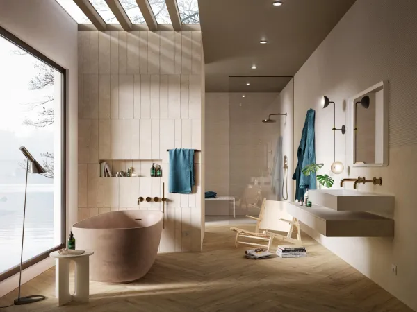 Baño con azulejos efecto cemento en tonos cálidos, colección Terratech de Marazzi