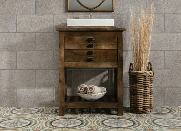 Baño con azulejos efecto hidráulico en tonos cálidos, colección Fs barna de Peronda