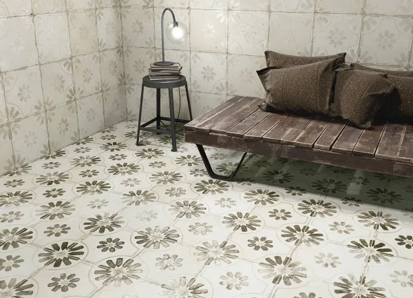 Baño con azulejos efecto hidráulico en tonos neutros, colección Fs blume de Peronda