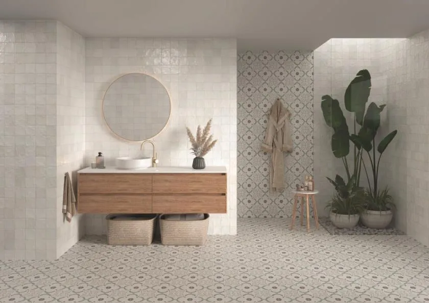 Baño con azulejos efecto hidráulico, colección Sirocco de Harmony