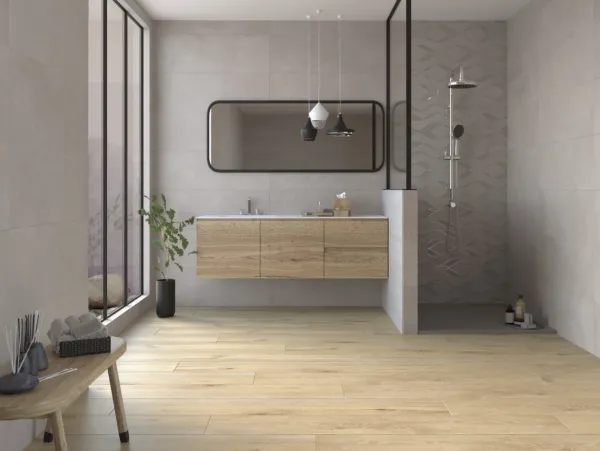 Baño con azulejos efecto madera, colección Fanlo de Navarti