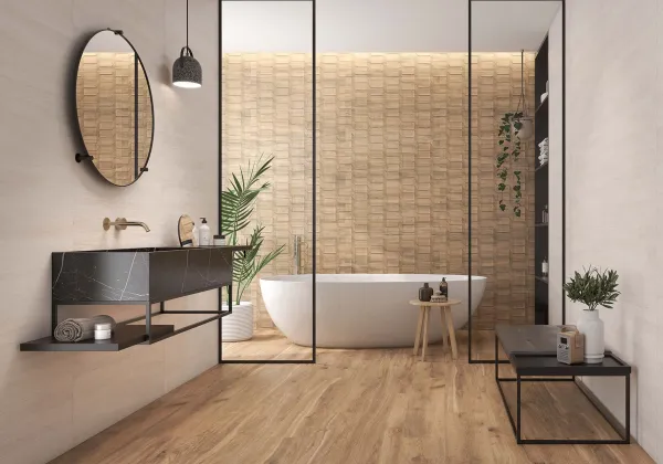 Baño con azulejos efecto madera en tonos cálidos, colección Mayari de Metropol