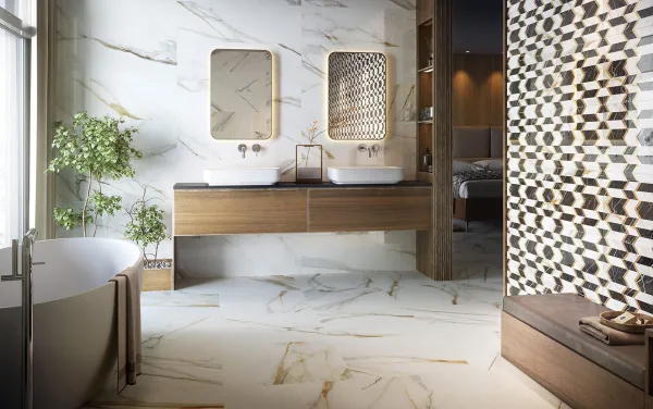 Baño con azulejos efecto mármol, colección Calacatta gold de Colorker
