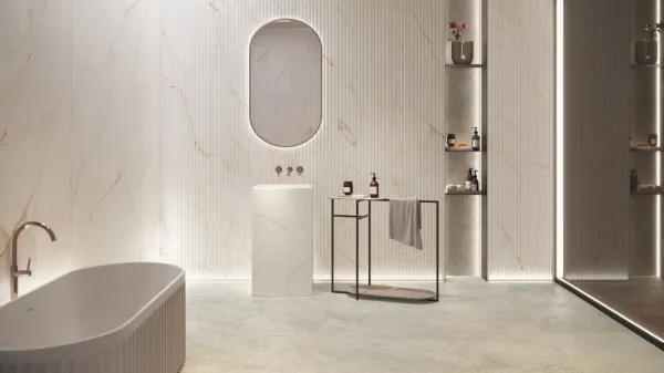 Baño con azulejos efecto mármol en tonos cálidos, colección Dahlia de Museum
