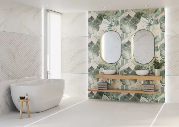 Baño con azulejos efecto mármol en tonos neutros, colección Palazzo calacatta de TAU ceràmica