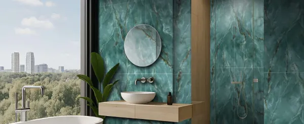 Baño con azulejos efecto mármol en tonos fríos, colección Spectrum de House Elements