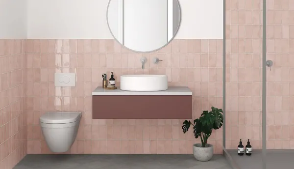 Baño con azulejos efecto monocolor en tonos cálidos, colección Altea de Mayolica