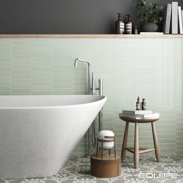 Baño con azulejos efecto monocolor, colección Arrow de Equipe