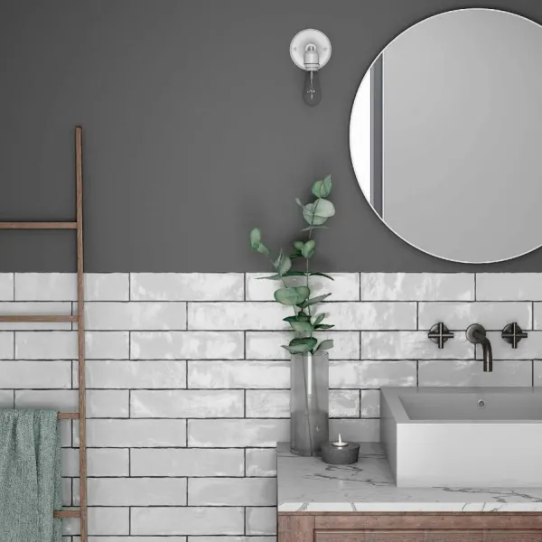 Baño con azulejos efecto monocolor en tonos neutros, colección Aston de Mayolica