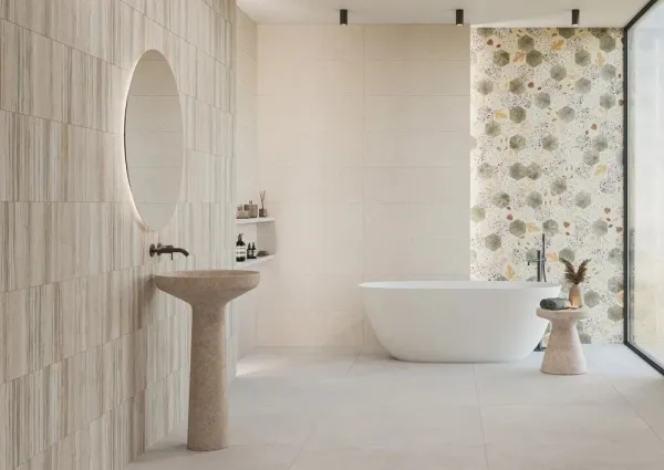 Baño con azulejos efecto monocolor en tonos cálidos, colección Botanical de Ibero Casa Infinita