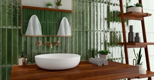 Baño con azulejos efecto monocolor en tonos fríos, colección Celtic de Cerlat