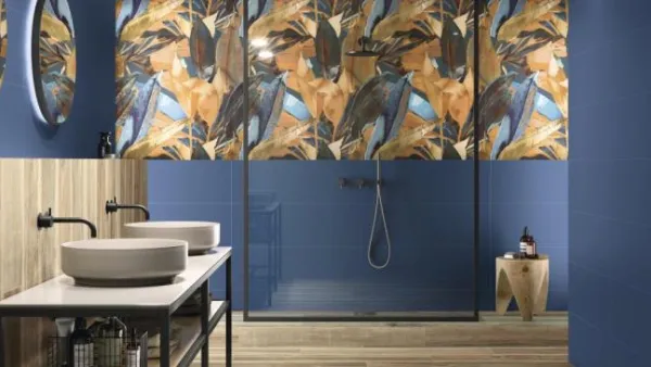 Baño con azulejos efecto monocolor en tonos fríos, colección Colorful de Ape