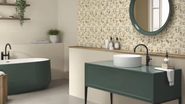 Baño con azulejos efecto monocolor en tonos cálidos, colección Colorful de Ape