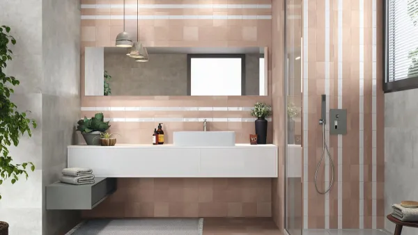 Baño con azulejos efecto monocolor en tonos cálidos, colección Contemporary de Ape