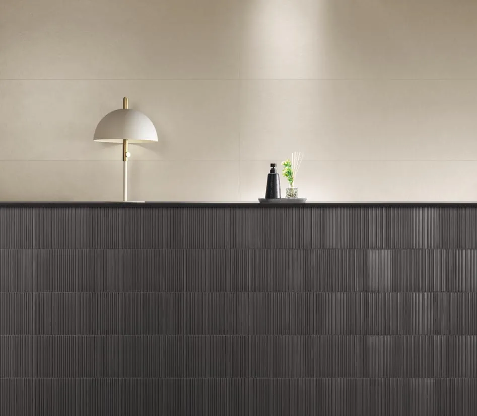 Baño con azulejos efecto monocolor, colección D autore de Natucer