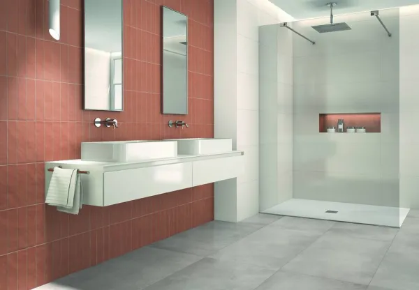 Baño con azulejos efecto monocolor, colección Evoke de Natucer
