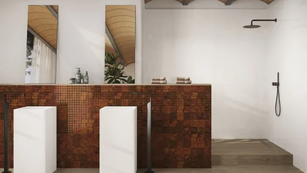 Baño con azulejos efecto monocolor en tonos cálidos, colección Genuine de Ape